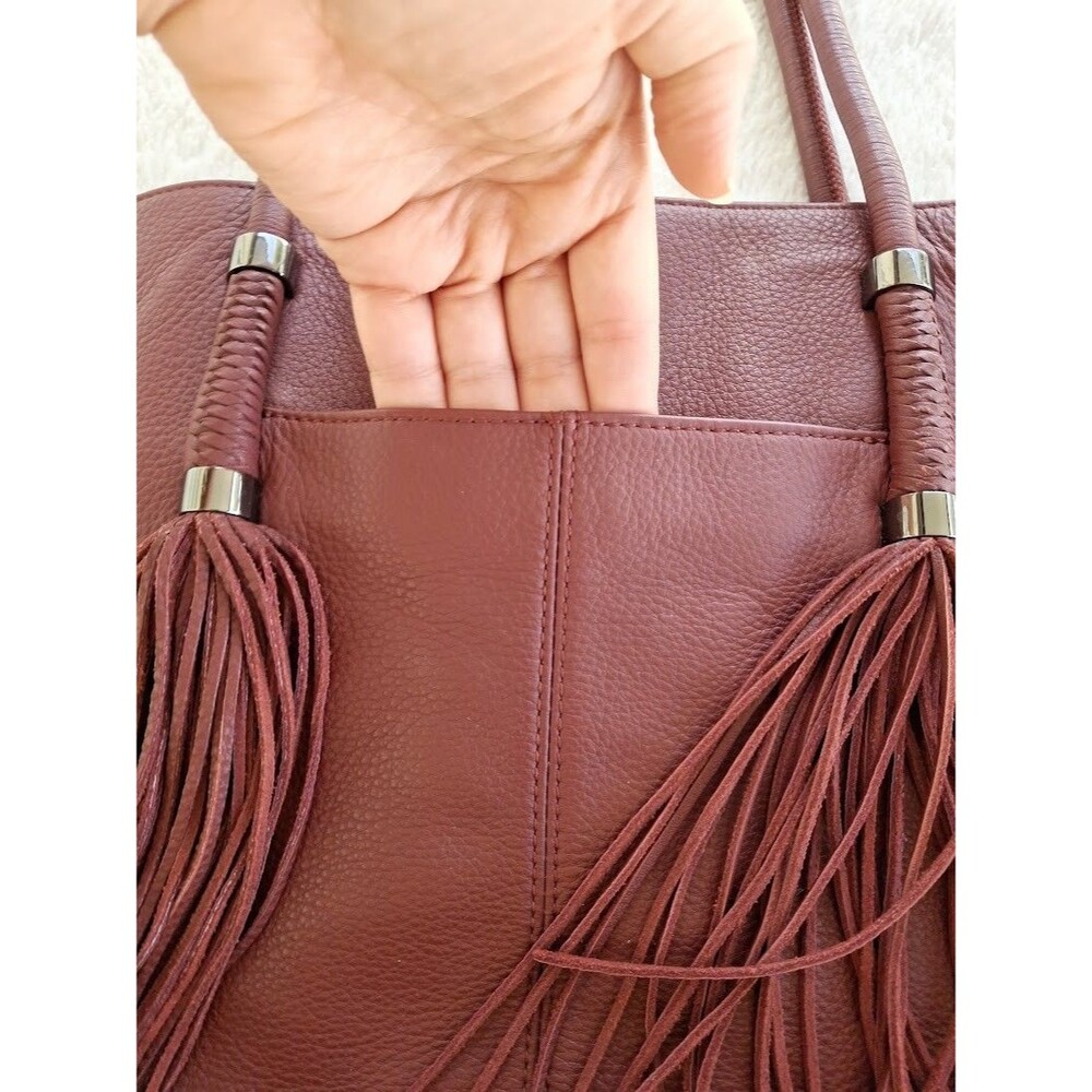 Vince Camuto Burgundy Leather Slouchy Fringe Tote Bag Shoulder Purse Western Zip - Picture 16 of 16